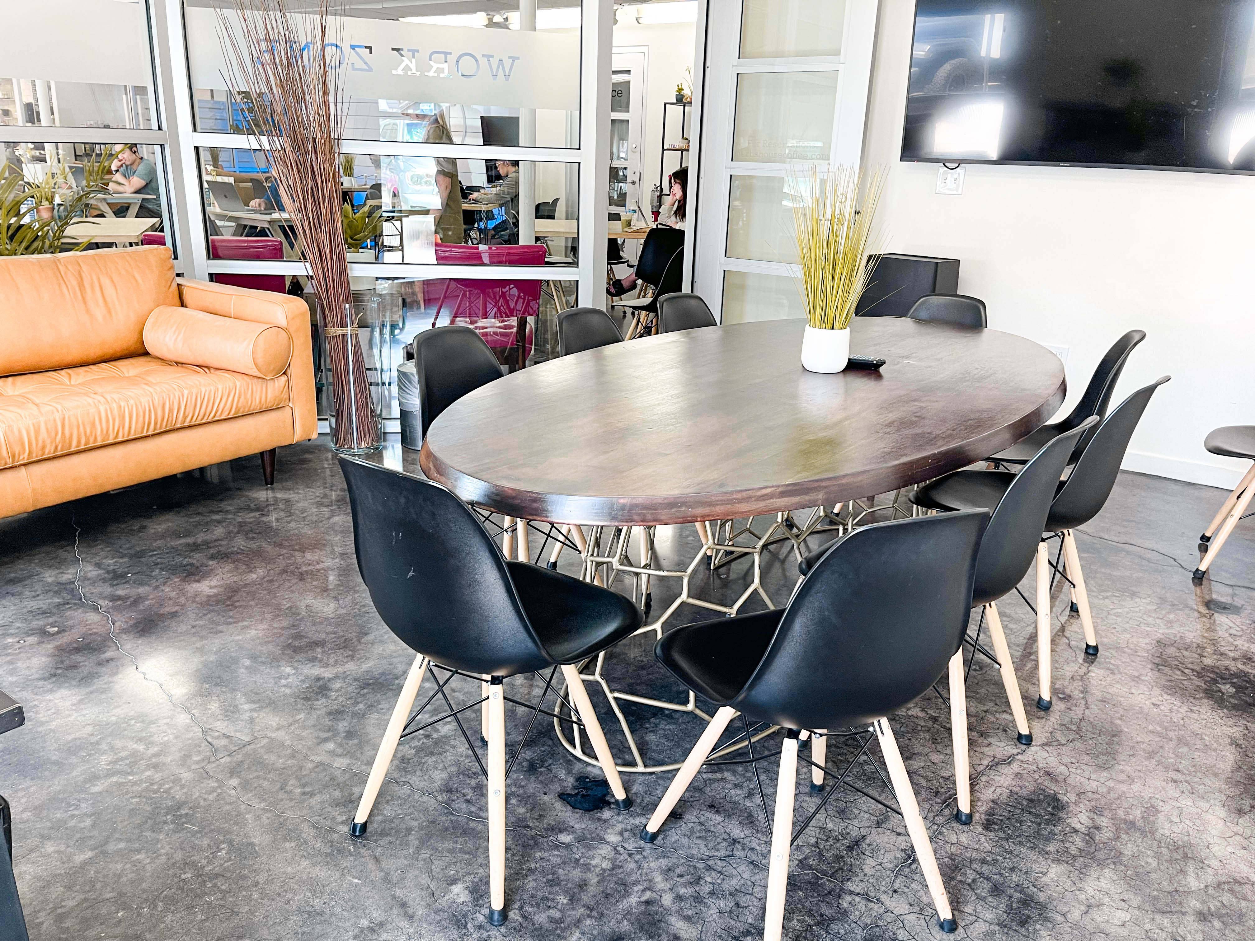 Work Zone HERB'S HOUSE Herb's House Coffee